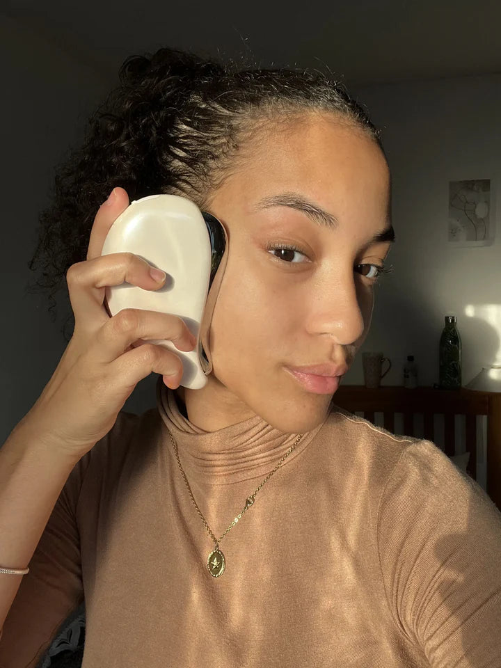 Divine Pearl - Light Therapy